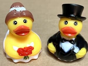 Jeep Ducking Bride & Groom Rubber Duck Set Dashboard Decor Wedding Theme 2-Pack